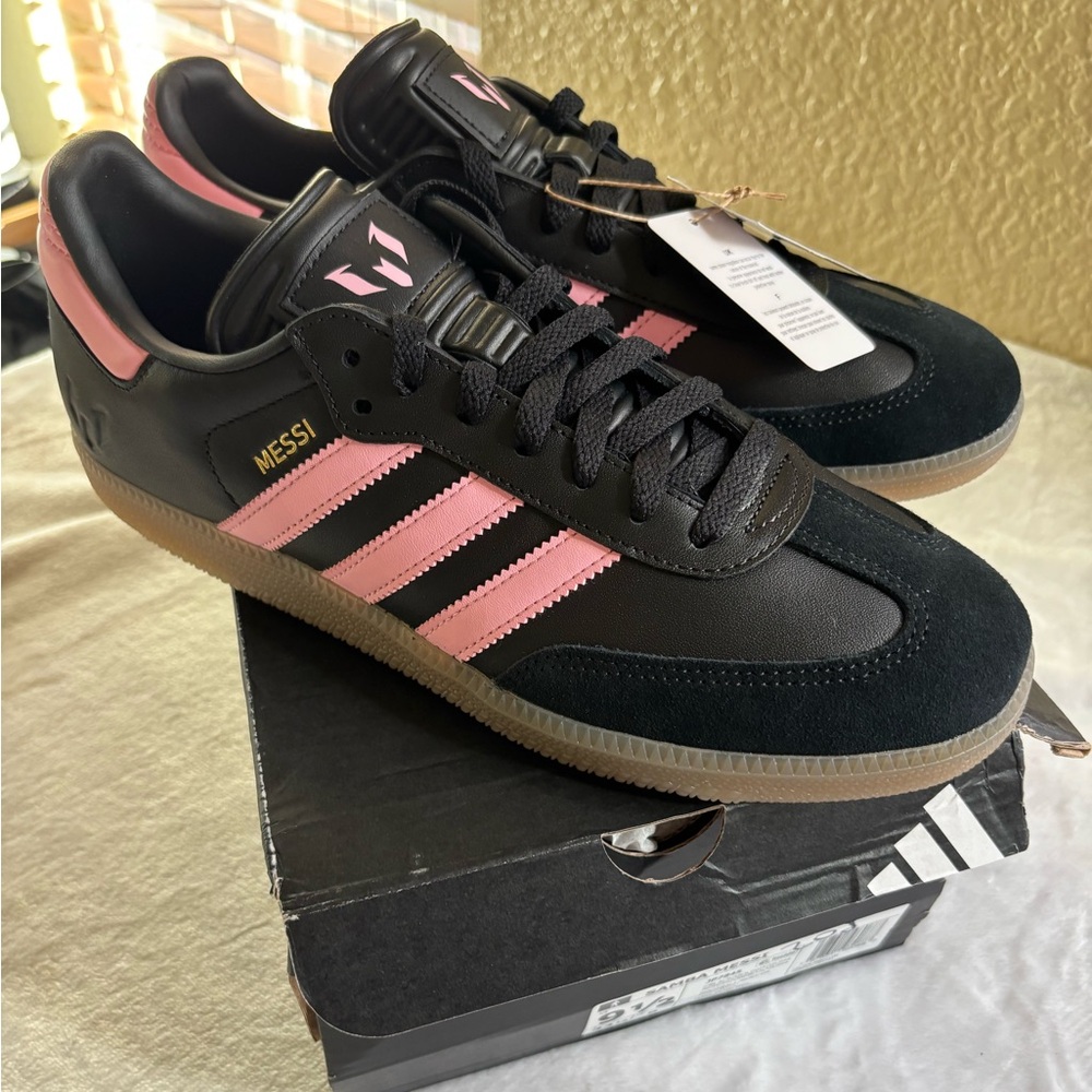 Adidas Samba Messi Women’s Size US 9.5 Black/Pink NWB - Picture 2 of 12